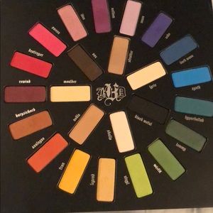 Kat Von D Mi Vida Loca eyeshadow palette